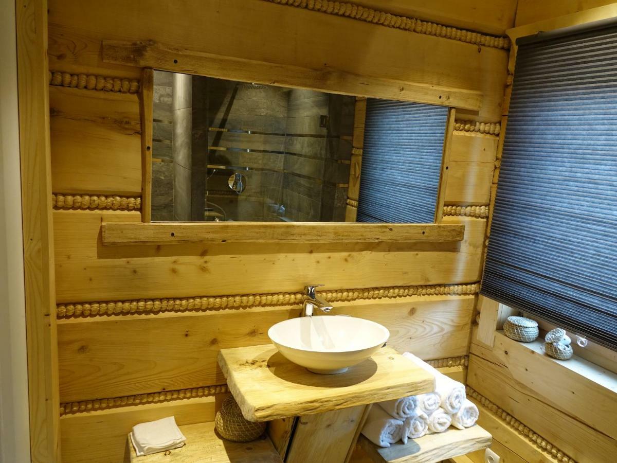Domki Zawoja Z Jacuzzi Buitenkant foto